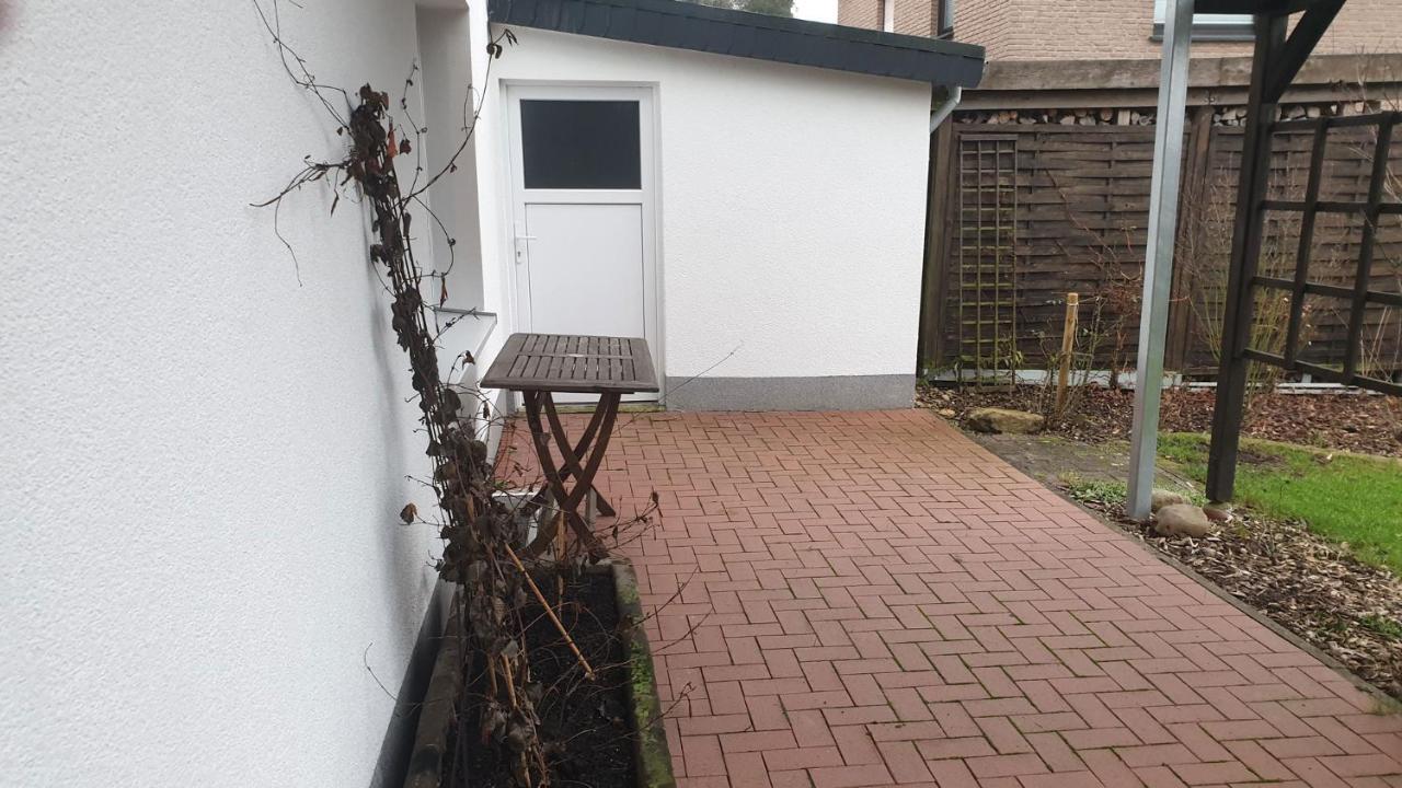 Ferienwohnung Mit Terrasse, Kostenloses Wlan, Parkplatz Bad Oeynhausen Kültér fotó