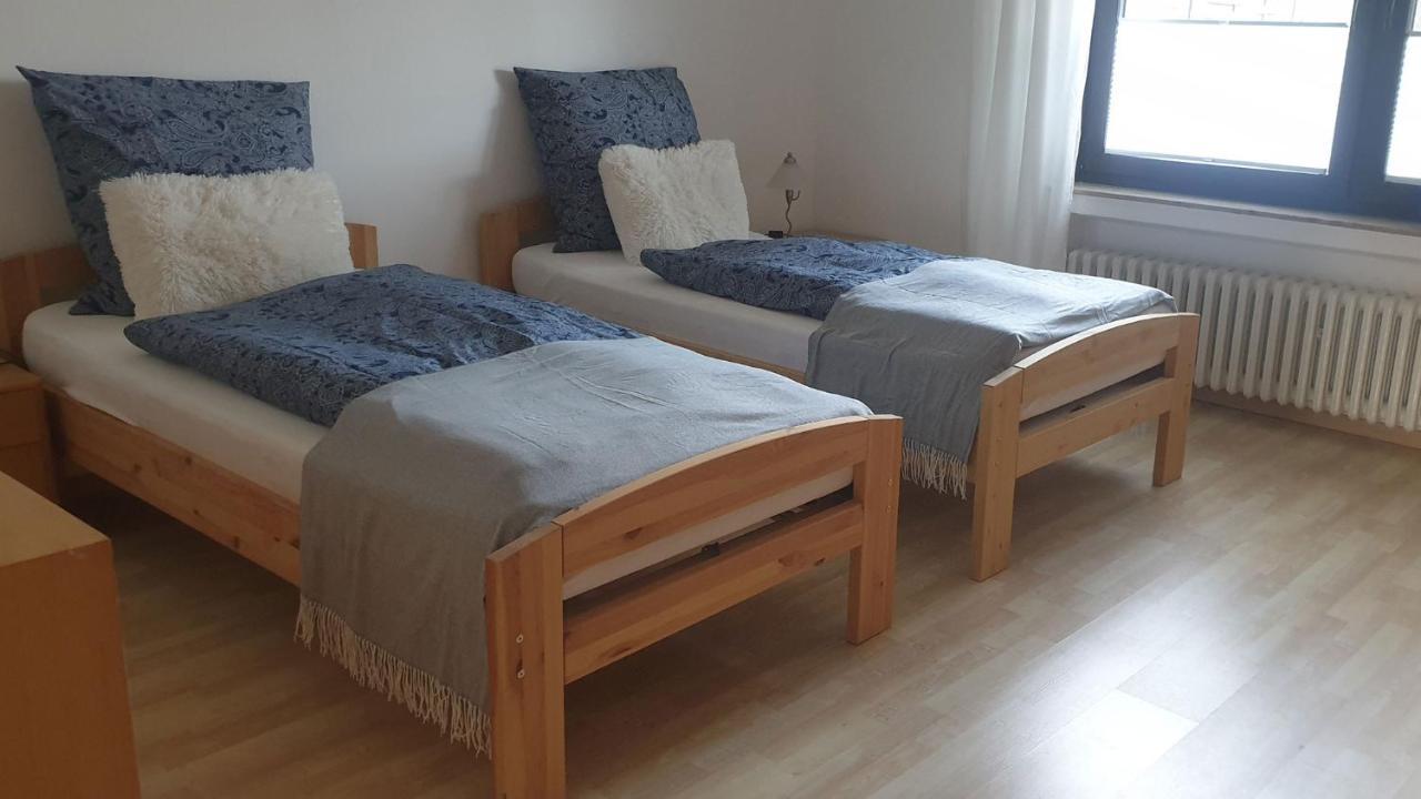 Ferienwohnung Mit Terrasse, Kostenloses Wlan, Parkplatz Bad Oeynhausen Kültér fotó